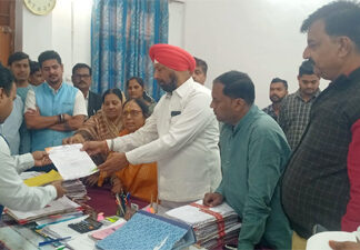 कलेक्टर, एसपी की कुर्सी पर भाजपा जिलाध्यक्ष को बैठाना नियम विरूद्ध कार्य : कुलबीर सिंह छाबड़ा