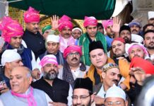 अजमेर उर्स पर कांग्रेस की चादर पेश, देश में अमन-चैन की दुआ