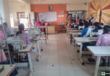 कौशल विकास व फैशन टेक्नोलॉजी की बारीकियों से रूबरू हुईं छात्राएं