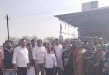 कांग्रेस ने बंद करवाई प्रीमियम शराब दुकान, मुदलियार ने कहा – संस्कारधानी को दुषित करने का ये दुस्साहस अब और नहीं चलने देंगे