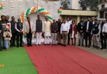 जिला सहकारी केंद्रीय बैंक में गरिमामय ढंग से मनाया गया गणतंत्र दिवस बैंक अध्यक्ष श्री सचिन सिंह बघेल ने किया ध्वजारोहण