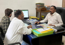 बिजली विभाग के सहायक अभियंता से मिले कांग्रेस नेता आसिफ अली