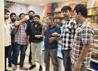 राजनांदगांव में अमित जोगी ने चखा जलाराम की दही कचौड़ी, कार्यकर्ताओं से की मुलाकात