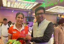 फिरोज अंसारी ने खेल मंत्री संग खिलाड़ियों को किया सम्मानित