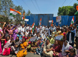 भाजपा राज में नशे की खेती को संरक्षण, कांग्रेस का भाजपा कार्यालय घेराव कर जोरदार प्रदर्शन