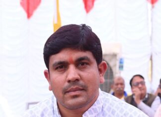 चिखली–खैरागढ़ सड़क निर्माण में नाली निर्माण अनिवार्य : ओमप्रकाश साहू