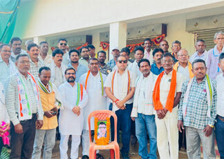 बूथ गठन बैठक व बिसाहू दास महंत जयंती मनाई गई