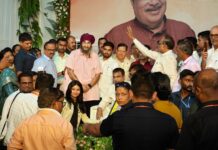 केंद्रीय मंत्री नितिन गडकरी का जन्मदिवस उत्साहपूर्वक मनाया, अलवा फाउंडेशन ने काटा केक