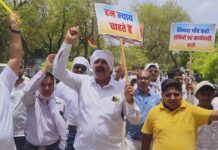 जैन साध्वियों की सड़क हादसे में मौत से जैन समाज में आक्रोश, रैली निकालकर सौंपा ज्ञापन
