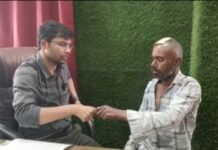 लकवा ग्रस्त मरीजों को नव -जीवन दान दें रहें डा० चेतन बेहोशी की हालत में रहा फालिज के शिकार क्रिटिकल मरीज तय चलने- फिरने के हुआ काबिल