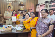 अवैध पशु तस्करी रोकने हिंदू जागरण मंच ने एसपी को सौंपा ज्ञापन