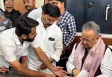 छह माह से बंद सड़क निर्माण से ग्रामीण परेशान, शुभम वैष्णव ने विधानसभा अध्यक्ष से की शिकायत
