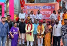 यादव समाज की भव्य शोभायात्रा का मानव मंदिर चौक पर विहिप-बजरंग दल ने किया पुष्पवर्षा से स्वागत