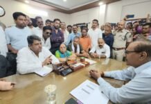 कांग्रेस ने शिक्षा विभाग को फटकारा, कार्रवाई के लिए दिया अल्टीमेटम