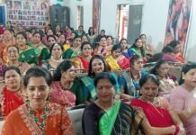 तीज गीतों पर थिरके कदम : सोलह श्रृंगार में सजीं महिलाएं, राजपूती संस्कृति के रंग में रंगा तीज महोत्सव