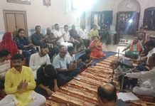 शरद पूर्णिमा पर सत्यनारायण भगवान का दुग्धाभिषेकअमृतमयी खीर महाप्रसाद का हजारों भक्तों ने लिया लाभ, भजन संध्या में भक्ति रस से सराबोर हुई
